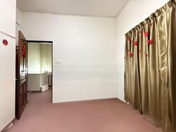 Hillview Avenue (D23), Terrace #484653741